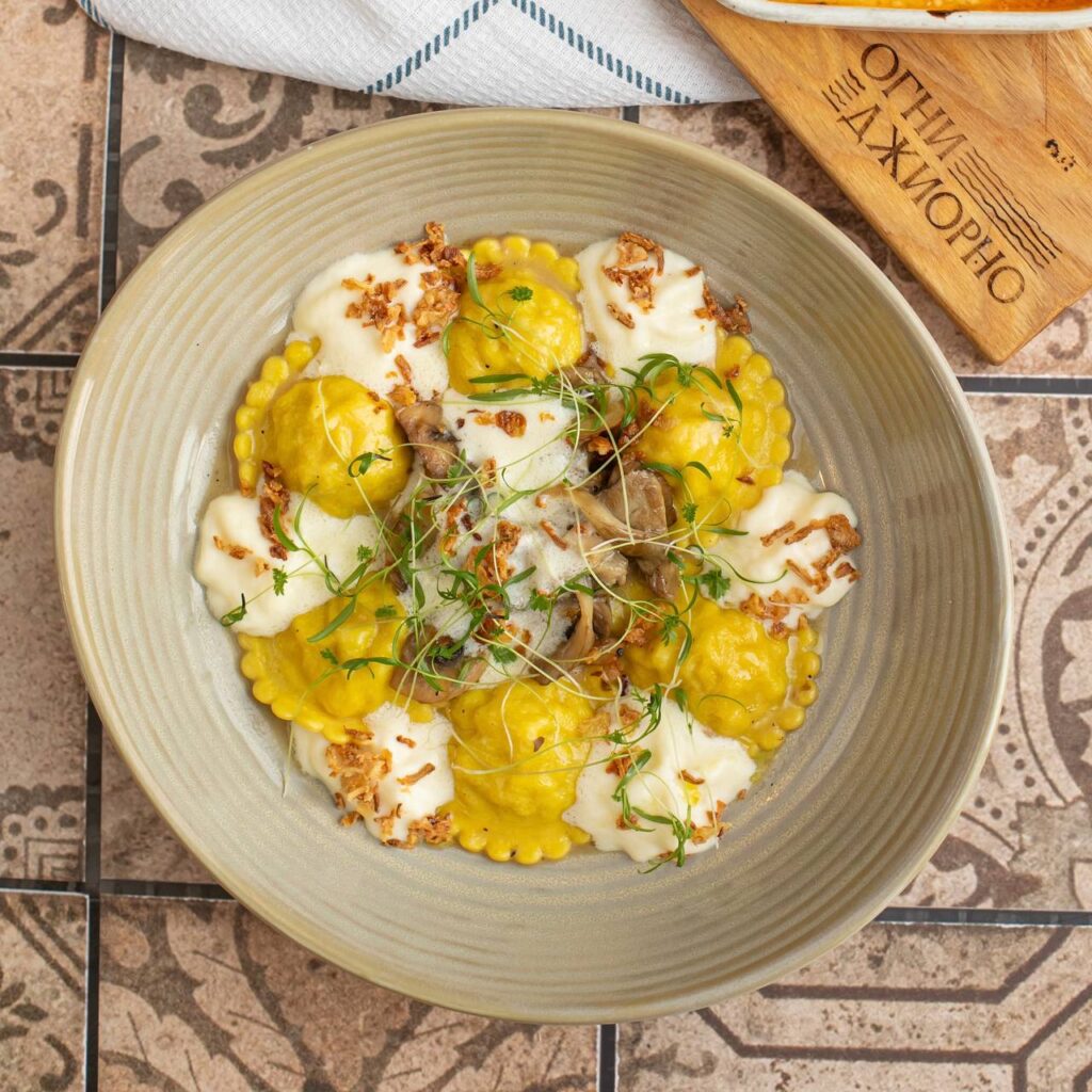 Равиоли с кроликом и грибами